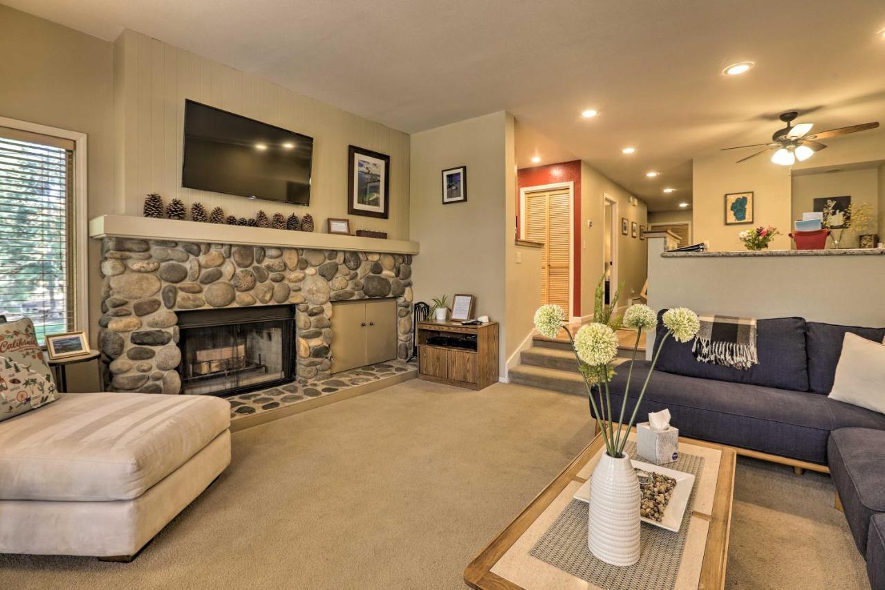Corner-Unit Condo With Grill Walk To Lake Tahoe! 인크라인 빌리지 외부 사진