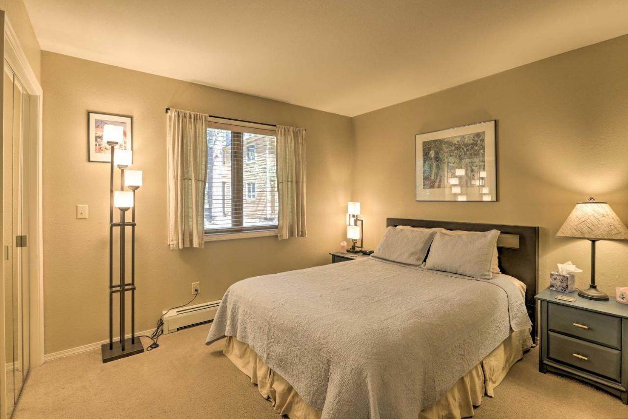 Corner-Unit Condo With Grill Walk To Lake Tahoe! 인크라인 빌리지 외부 사진