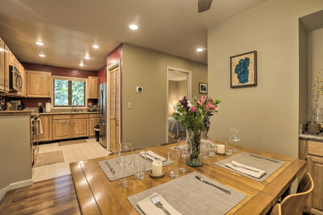 Corner-Unit Condo With Grill Walk To Lake Tahoe! 인크라인 빌리지 외부 사진